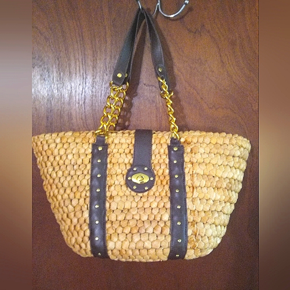 Woven Straw Tote/Handbag